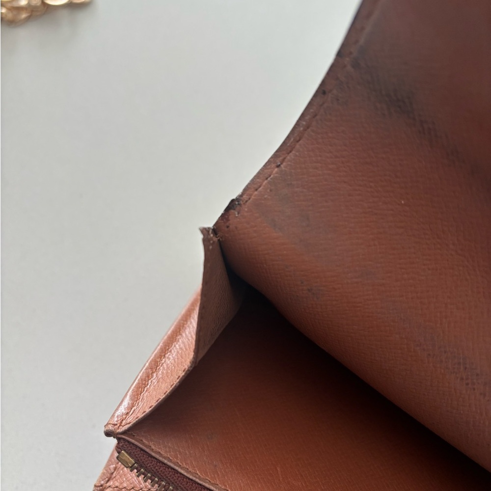Louis Vuitton Brown Monogram Sarah Wallet - Picture 8 of 9